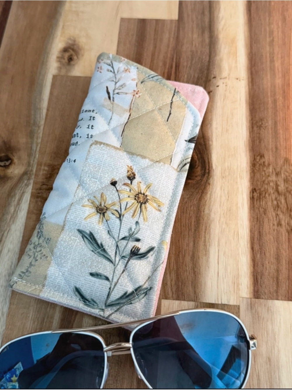 Floral Corinthians 13:4 Quilted Sunglasses Sleeve